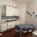 度假居 Lulamax Sardegna *