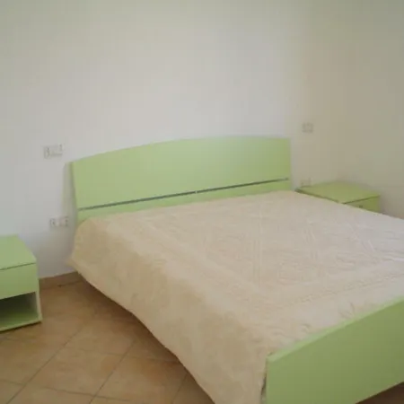 Lulamax Sardegna * 부도니